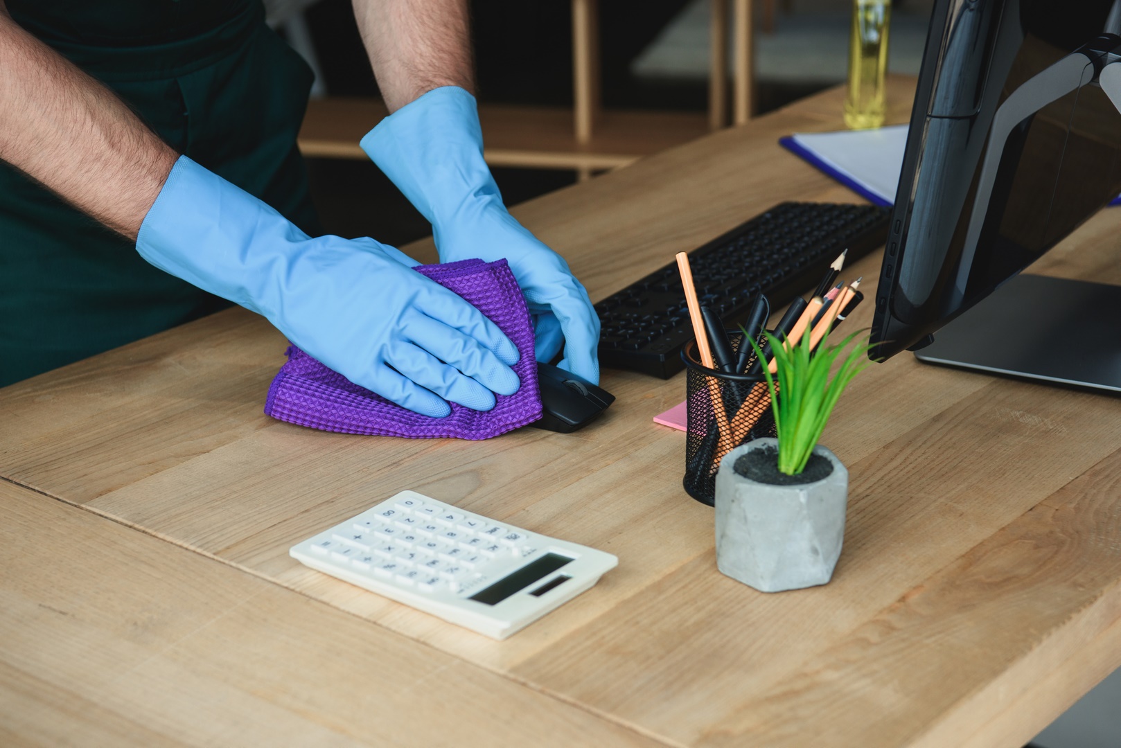 How to Deep Clean a Workplace?