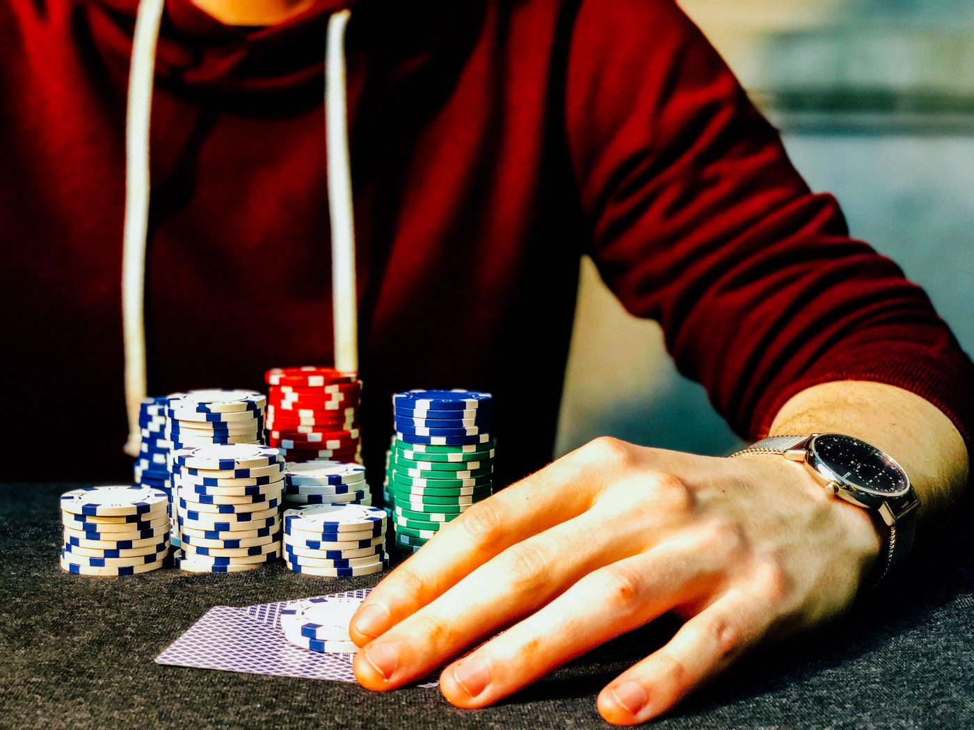 The Betting Strategies of Professional Gamblers