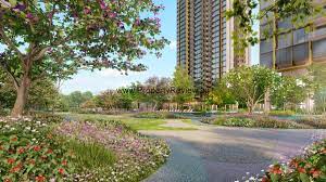 Prime Location: Pinetree Hill Condo in Ulu Pandan, District 21